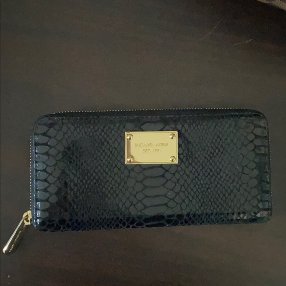 Michael Kors wallet